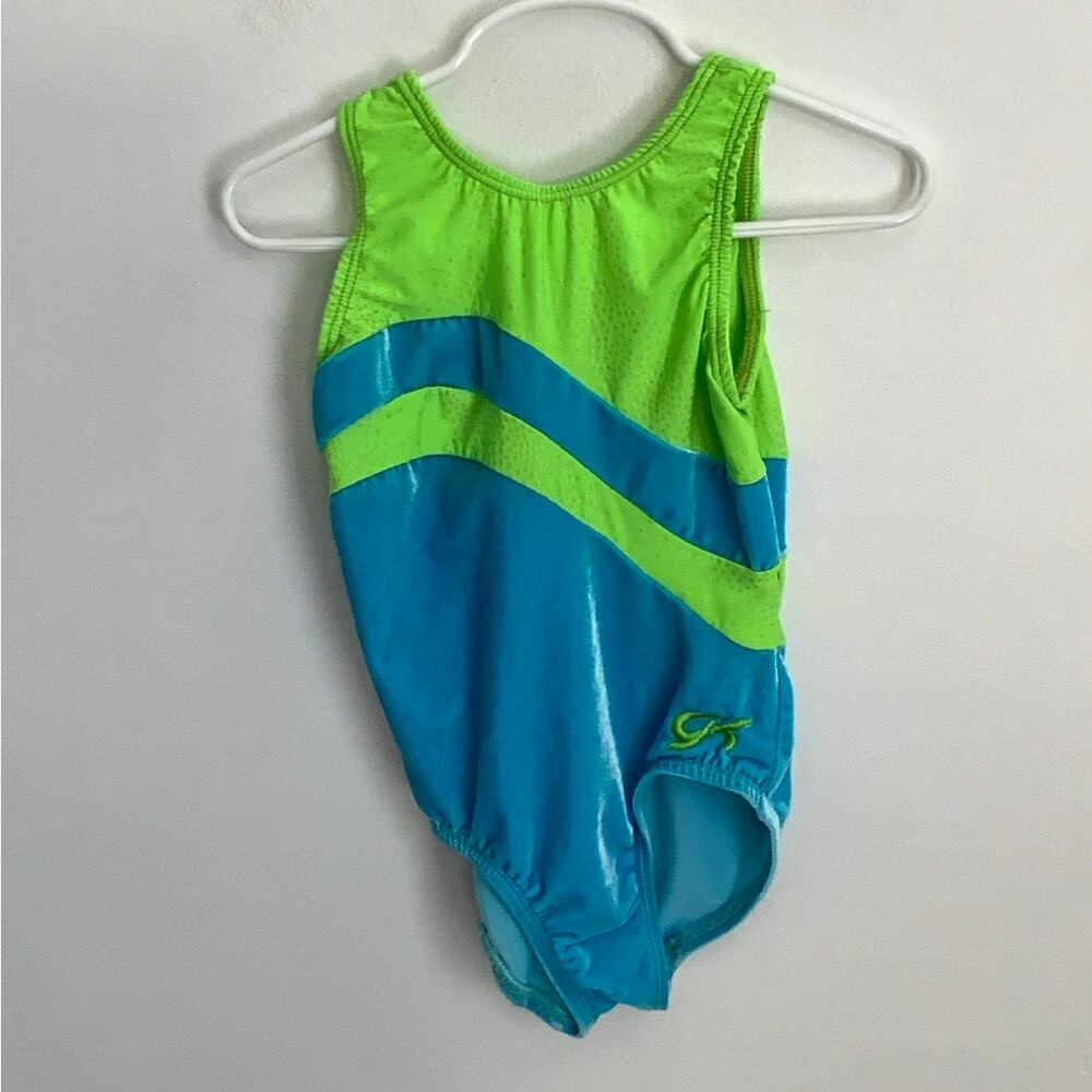 GK girls‎ leotard size medium